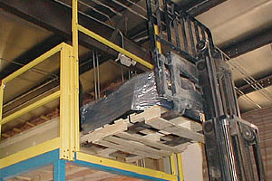 photo of self-closing pallet gate