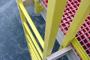 fiberglass-fixed-ladder-rungs